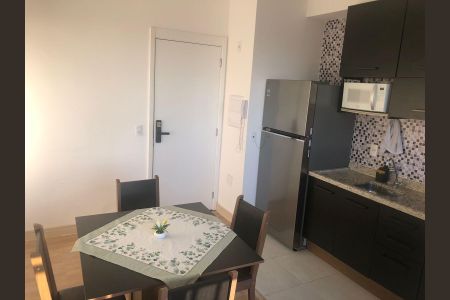 Sala de apartamento para alugar com 2 quartos, 46m² em Presidente Altino, Osasco