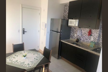 Sala de apartamento para alugar com 2 quartos, 46m² em Presidente Altino, Osasco