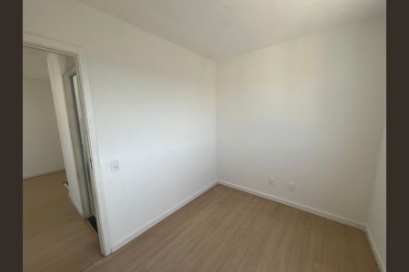 Quarto 2 de apartamento para alugar com 2 quartos, 60m² em Cordovil, Rio de Janeiro