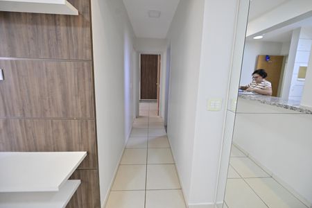 Apartamento para alugar com 63m², 2 quartos e 1 vagaCorredor 