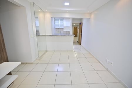 Sala de apartamento para alugar com 2 quartos, 63m² em Residencial Eldorado, Goiânia