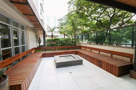 Apartamento para alugar com 82m², 2 quartos e 2 vagasÁrea comum - Lareira