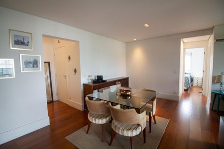Apartamento para alugar com 82m², 2 quartos e 2 vagasSala de Jantar