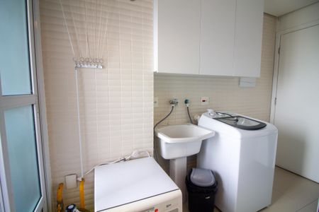 Apartamento para alugar com 82m², 2 quartos e 2 vagasÁrea de Serviço