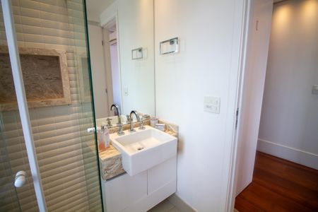 Apartamento para alugar com 82m², 2 quartos e 2 vagasBanheiro da Suíte 1