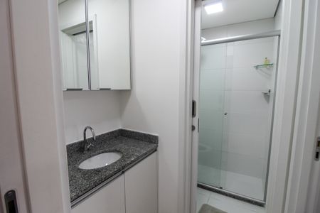 Banheiro de apartamento para alugar com 1 quarto, 31m² em Butantã, São Paulo
