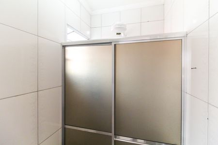 Casa de condomínio para alugar com 62m², 2 quartos e 1 vaga Casa de condomínio para alugar com 62m², 2 quartos e 1 vagaBanheiro da Suíte