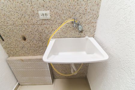 Casa de condomínio para alugar com 62m², 2 quartos e 1 vaga Casa de condomínio para alugar com 62m², 2 quartos e 1 vagaÁrea de Serviço