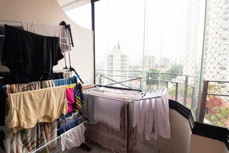 Apartamento à venda com 68m², 3 quartos e 1 vagaÁrea de Serviço