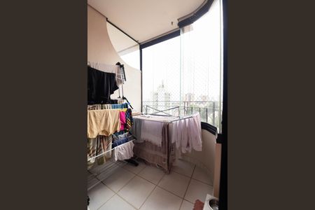 Apartamento à venda com 68m², 3 quartos e 1 vagaÁrea de Serviço