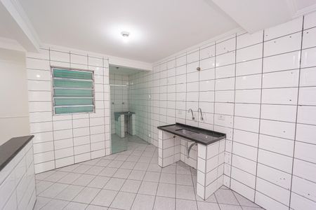 Cozinha de apartamento para alugar com 2 quartos, 60m² em Vila Ré, São Paulo