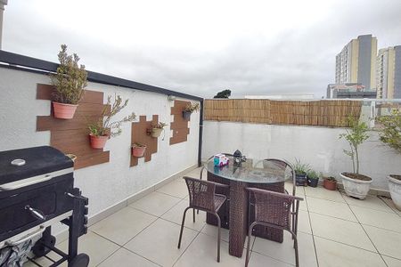 Apartamento para alugar com 84m², 2 quartos e 2 vagasQuintal