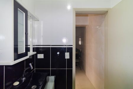 Casa de condomínio à venda com 100m², 3 quartos e 1 vaga Casa de condomínio à venda com 100m², 3 quartos e 1 vagaBanheiro 1