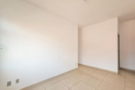 Sala de apartamento para alugar com 2 quartos, 75m² em Vila Ligya, Guarujá