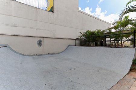 Apartamento para alugar com 65m², 3 quartos e 2 vagas Apartamento para alugar com 65m², 3 quartos e 2 vagasÁrea comum - Pista de skate