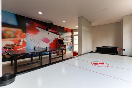 Apartamento para alugar com 65m², 3 quartos e 2 vagas Apartamento para alugar com 65m², 3 quartos e 2 vagasÁrea comum - Salão de jogos infantil