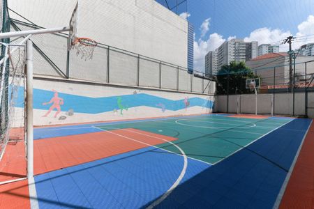 Apartamento para alugar com 65m², 3 quartos e 2 vagas Apartamento para alugar com 65m², 3 quartos e 2 vagasÁrea comum - Quadra esportiva