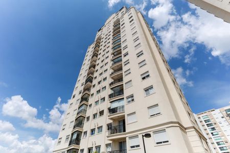 Apartamento para alugar com 65m², 3 quartos e 2 vagas Apartamento para alugar com 65m², 3 quartos e 2 vagasFachada do bloco