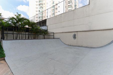 Apartamento para alugar com 65m², 3 quartos e 2 vagas Apartamento para alugar com 65m², 3 quartos e 2 vagasÁrea comum - Pista de skate
