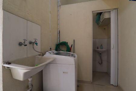 Apartamento à venda com 70m², 2 quartos e 1 vagaÁrea de Serviço