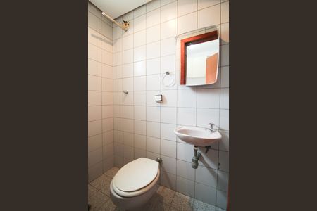 Apartamento para alugar com 108m², 3 quartos e 2 vagasBanheiro de Serviço