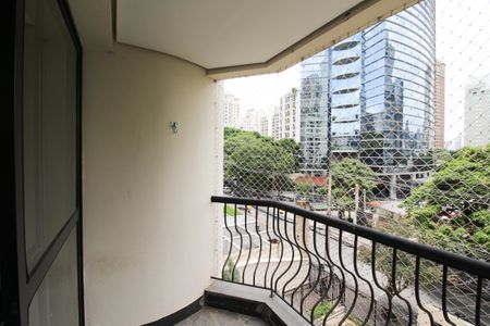 Apartamento para alugar com 108m², 3 quartos e 2 vagasVaranda
