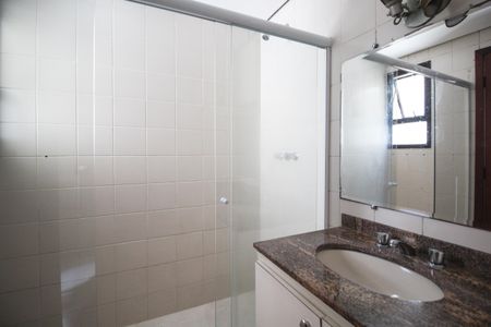 Apartamento para alugar com 108m², 3 quartos e 2 vagasBanheiro da Suíte 1