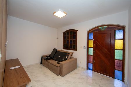 Casa para alugar com 220m², 3 quartos e 4 vagas Casa para alugar com 220m², 3 quartos e 4 vagasSALA