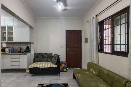Casa para alugar com 38m², 1 quarto e 1 vaga Casa para alugar com 38m², 1 quarto e 1 vagaSala
