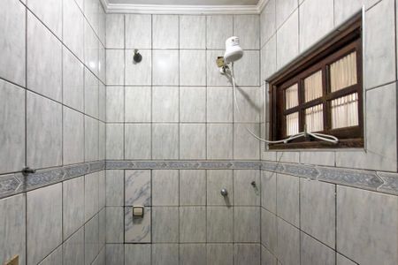 Casa para alugar com 38m², 1 quarto e 1 vaga Casa para alugar com 38m², 1 quarto e 1 vagaBanheiro