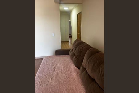 Sala de casa para alugar com 2 quartos, 125m² em Conjunto Habitacional A. E. Carvalho, São Paulo