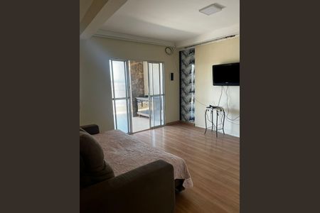 Sala de casa para alugar com 2 quartos, 125m² em Conjunto Habitacional A. E. Carvalho, São Paulo