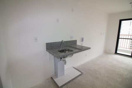 Cozinha de kitnet/studio à venda com 1 quarto, 28m² em Jardim das Acacias, São Paulo