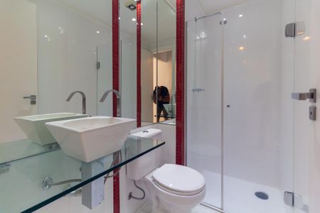 Apartamento à venda com 74m², 2 quartos e 1 vagaBanheiro Social