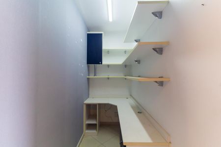 Apartamento à venda com 74m², 2 quartos e 1 vagaEscritório