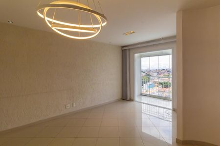 Apartamento à venda com 74m², 2 quartos e 1 vagaSala