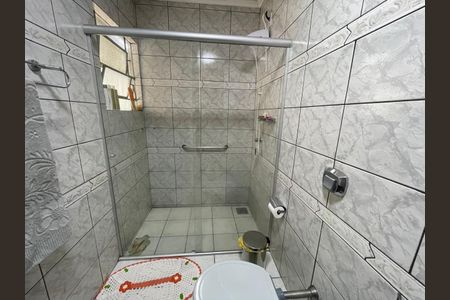Casa à venda com 212m², 3 quartos e 4 vagas