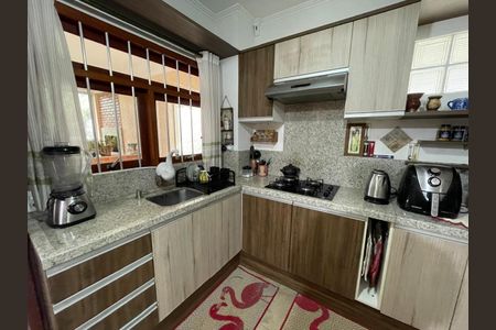 Casa à venda com 212m², 3 quartos e 4 vagas