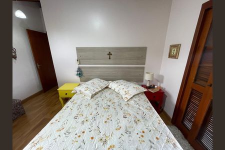 Casa à venda com 212m², 3 quartos e 4 vagas