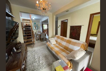 Casa à venda com 212m², 3 quartos e 4 vagas