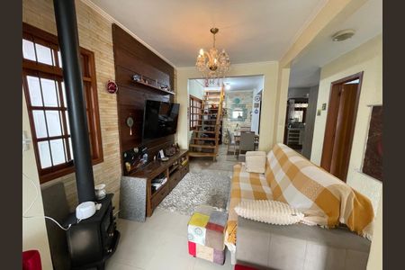 Casa à venda com 212m², 3 quartos e 4 vagas