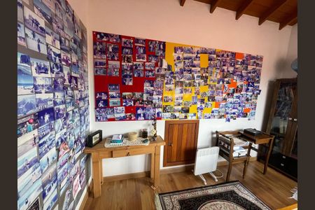 Casa à venda com 212m², 3 quartos e 4 vagas