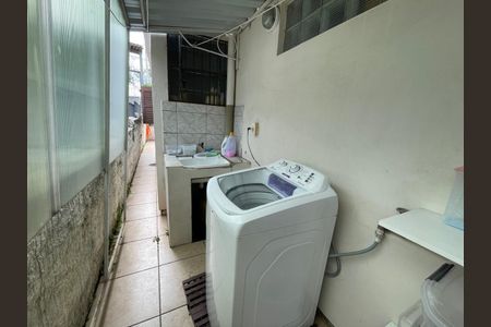 Casa à venda com 212m², 3 quartos e 4 vagas