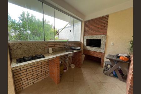 Casa à venda com 212m², 3 quartos e 4 vagas