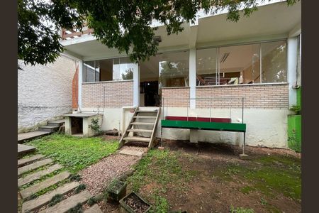 Casa à venda com 212m², 3 quartos e 4 vagas