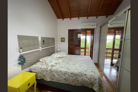 Casa à venda com 212m², 3 quartos e 4 vagas