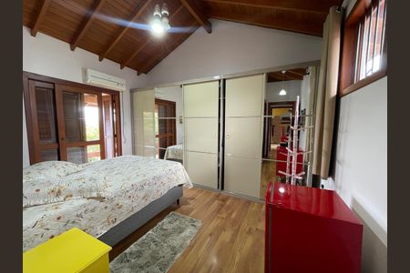 Casa à venda com 212m², 3 quartos e 4 vagas