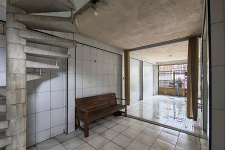 Casa para alugar com 38m², 1 quarto e 1 vaga Casa para alugar com 38m², 1 quarto e 1 vagaGaragem