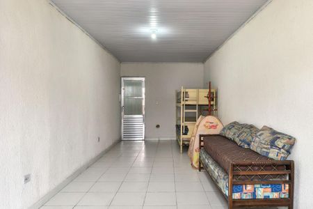 Casa para alugar com 38m², 1 quarto e 1 vaga Casa para alugar com 38m², 1 quarto e 1 vagaSala/quarto