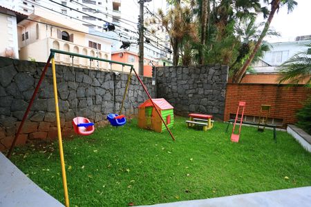 Apartamento para alugar com 123m², 3 quartos e 2 vagasÁrea comum - Playground
